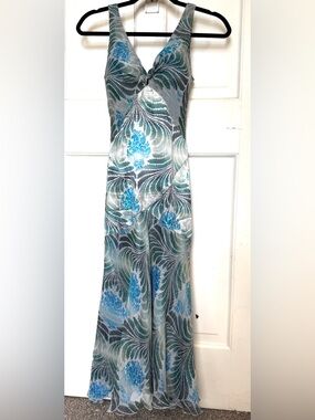 DVF Diane Von Furstenberg Lacey Chiffon Wrap Maxi Gown Dress Size 4